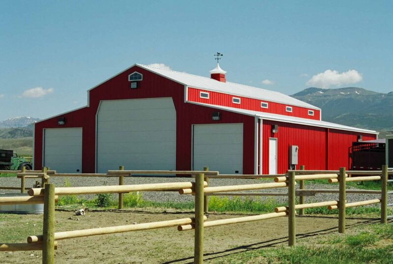 UTNT Red Barn with Pasture Large-span steel agricultural storage barn for crop and farm equipment — galvalume metal, 60-year warranty